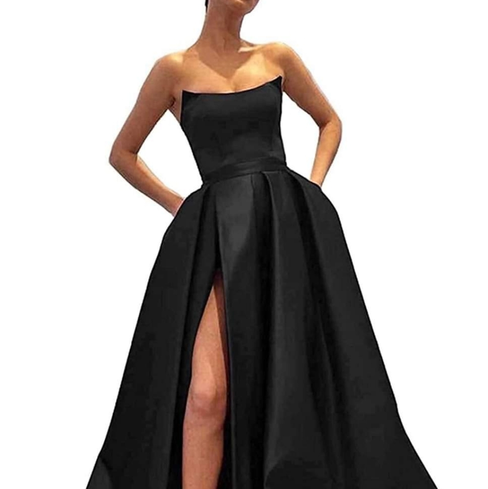 Black gown size 8